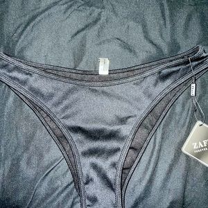 Black ribbed bikini bottoms